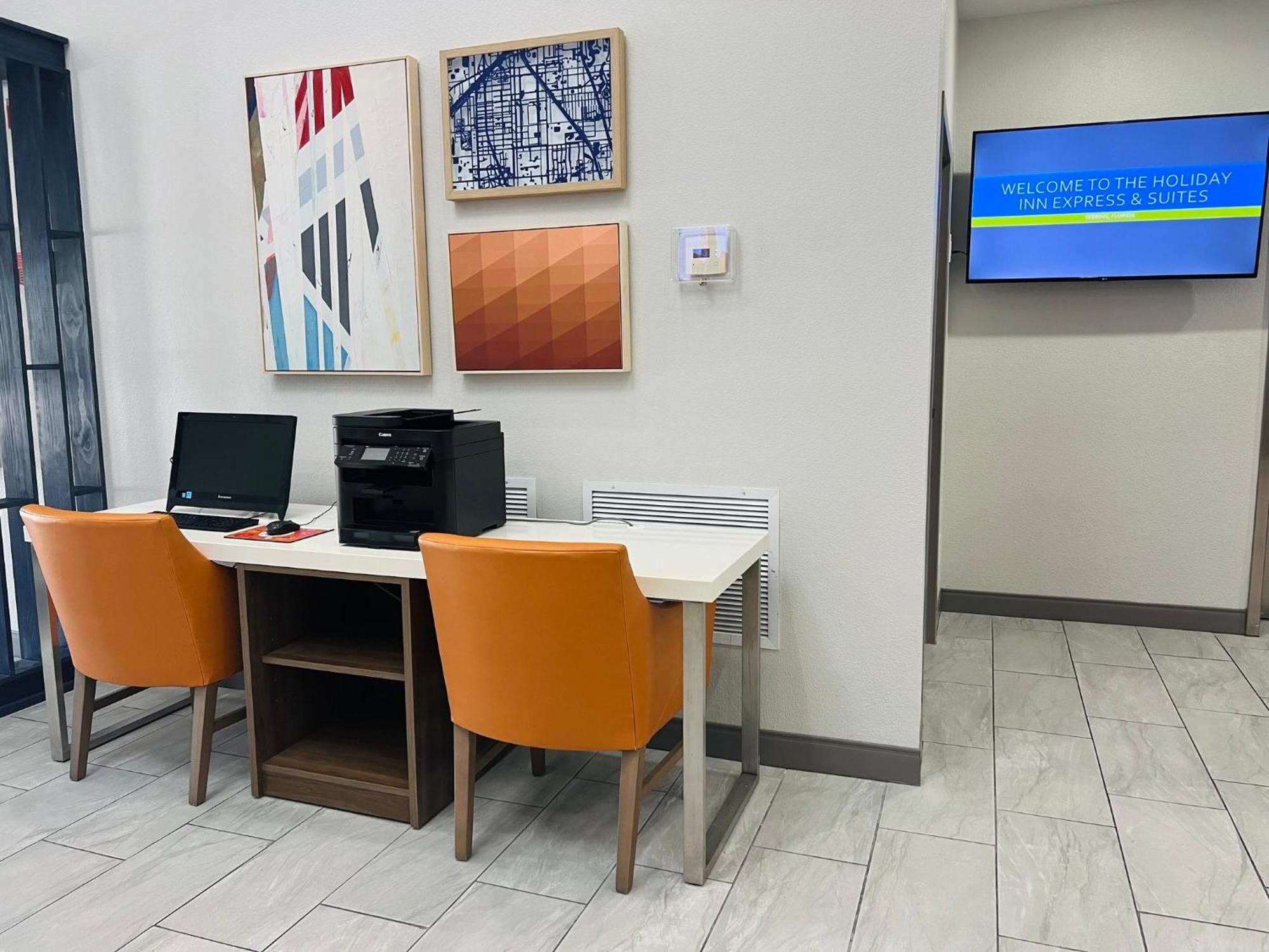 Holiday Inn Express & Suites Sebring By Ihg Exterior foto