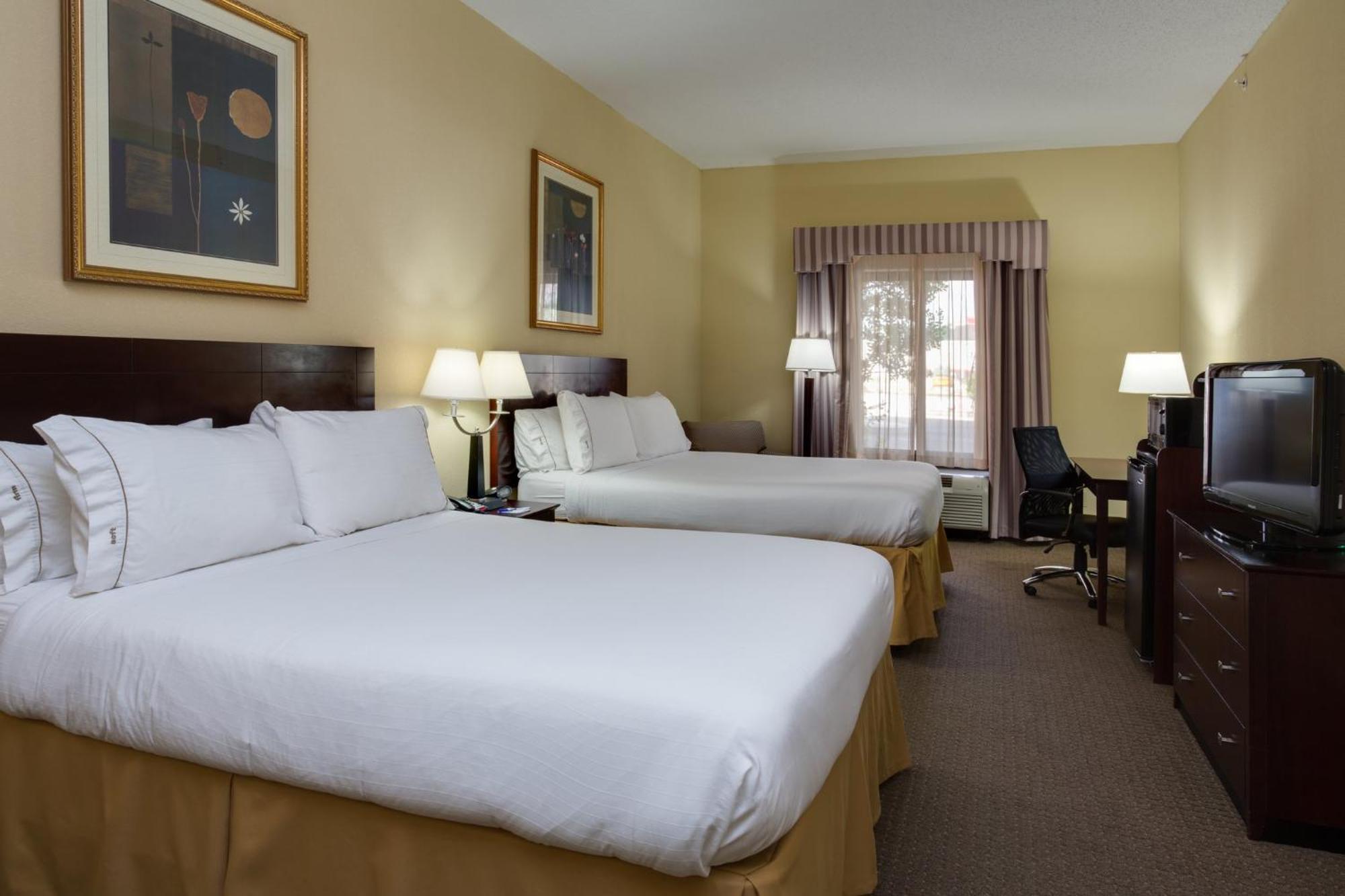 Holiday Inn Express & Suites Sebring By Ihg Exterior foto